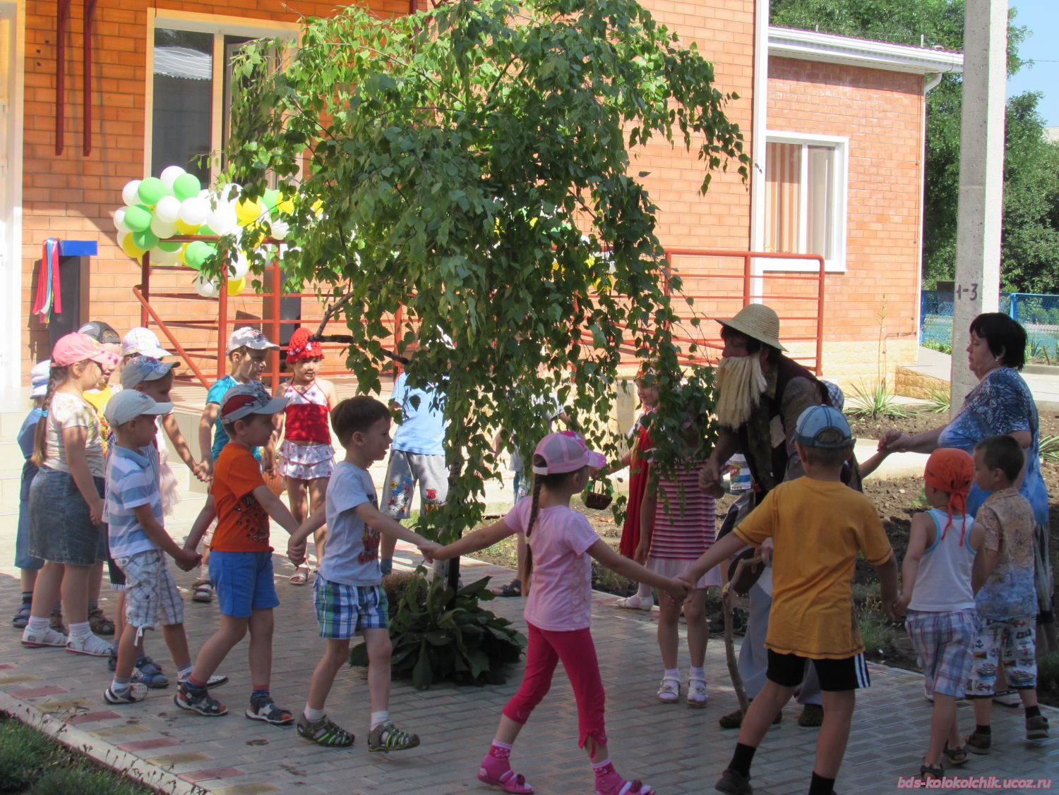 Стих папа с сыном на прогулке Стих папа с сыном на прогулке